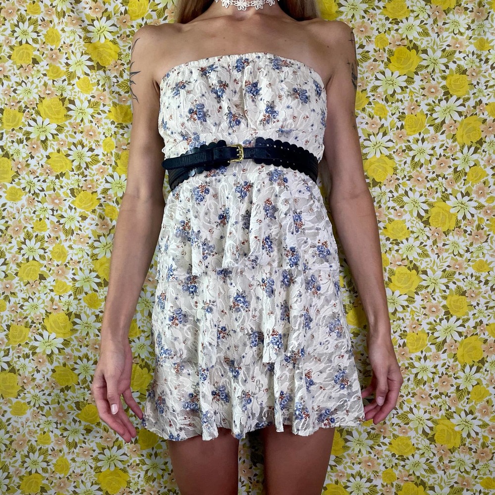 2000’s Deb Strapless Floral Lace Layered Dress with Topshop Vintage Belt